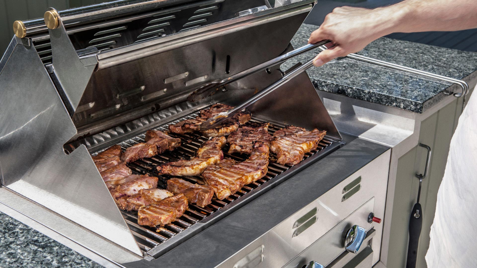 Energie und ressourcensparend grillen Q1 Energie AG